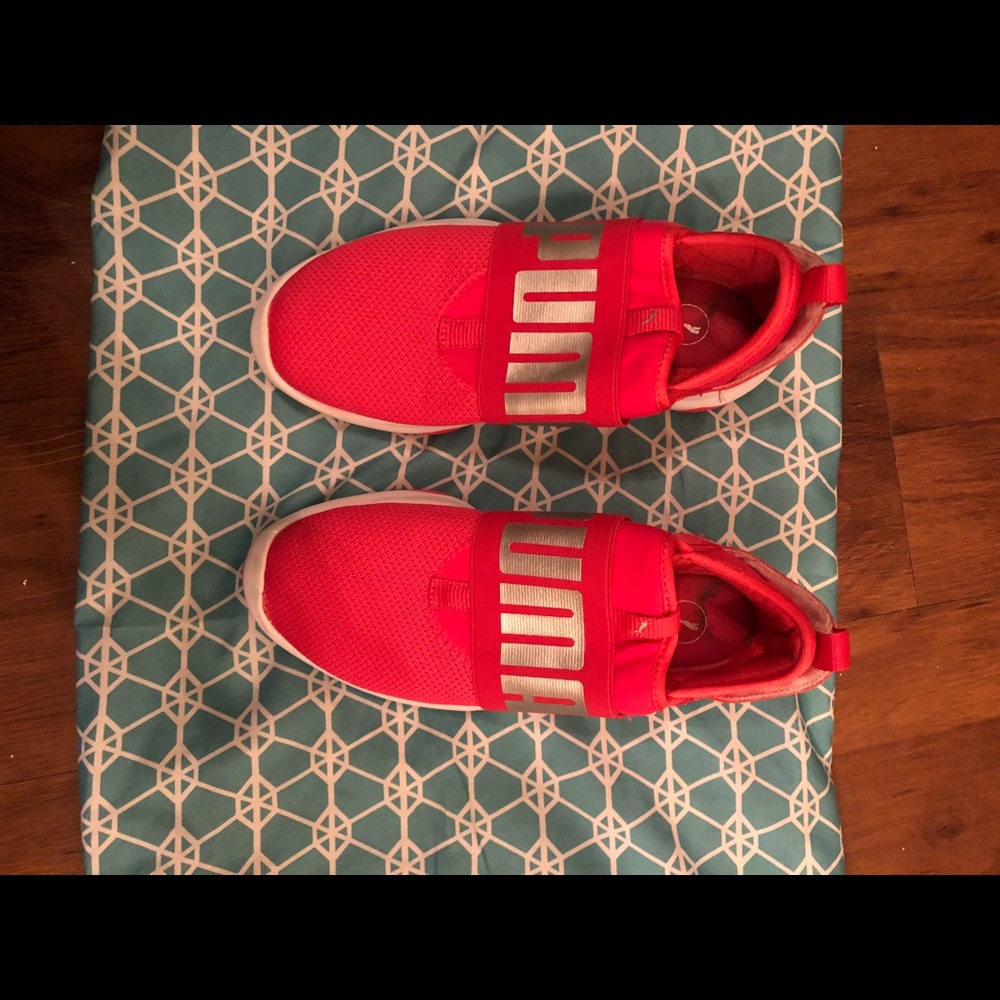Shoe